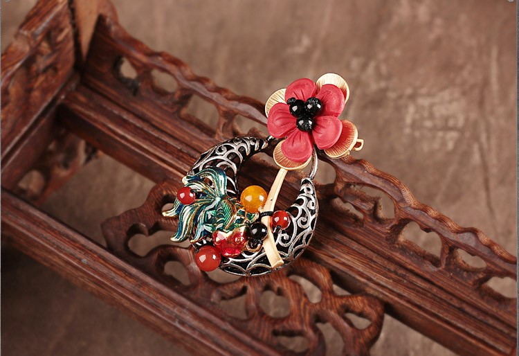 古银镂空鱼儿胸花朱砂花朵胸针饰品- 国风网